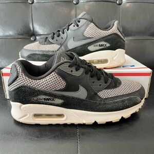 Nike Air Max 90 Essential Black Dark Grey